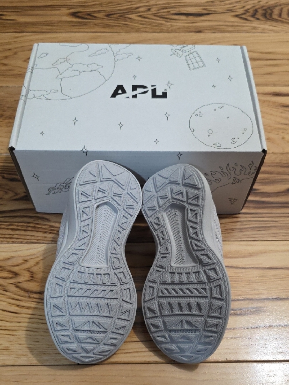 APL Kids' Techloom Wave Knit Slip-On Sneakers Harbor Grey 9 - Picture 3 of 6